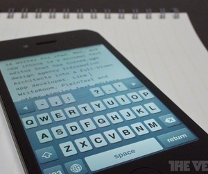 EMBARGO ia writer iphone