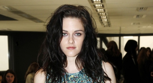 Kristen Stewart Confirmed to Play Small Role in Her Mother's Directorial Debut!